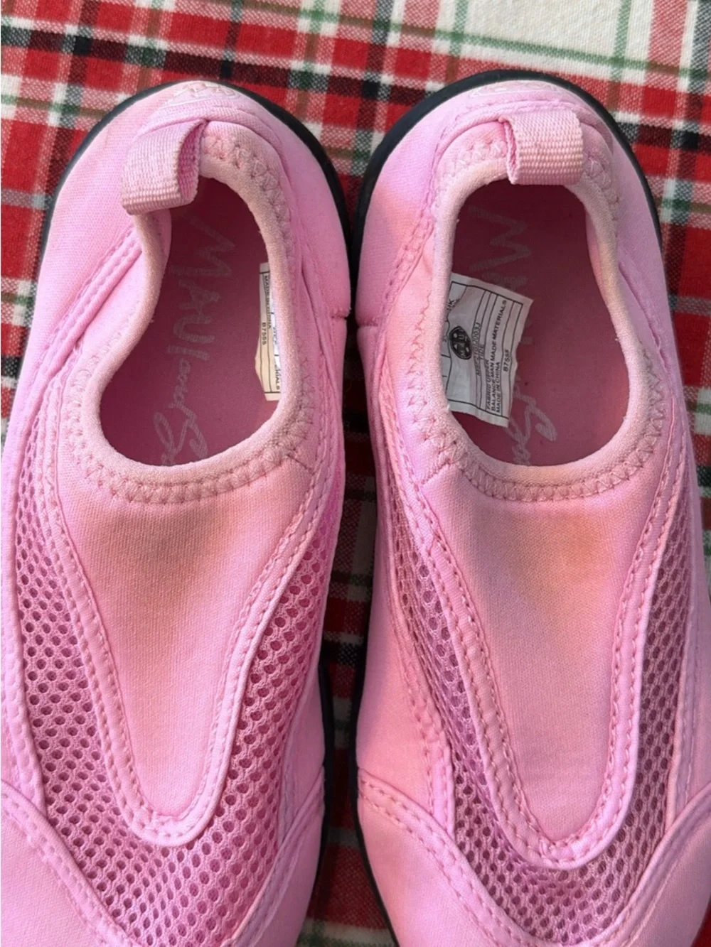Maui and son Kids Slip-On mesh water shoes - Pink